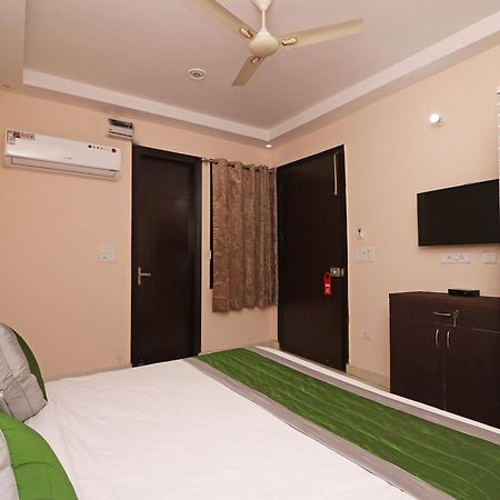 Hotel O Avalon Palace New Delhi Exterior foto